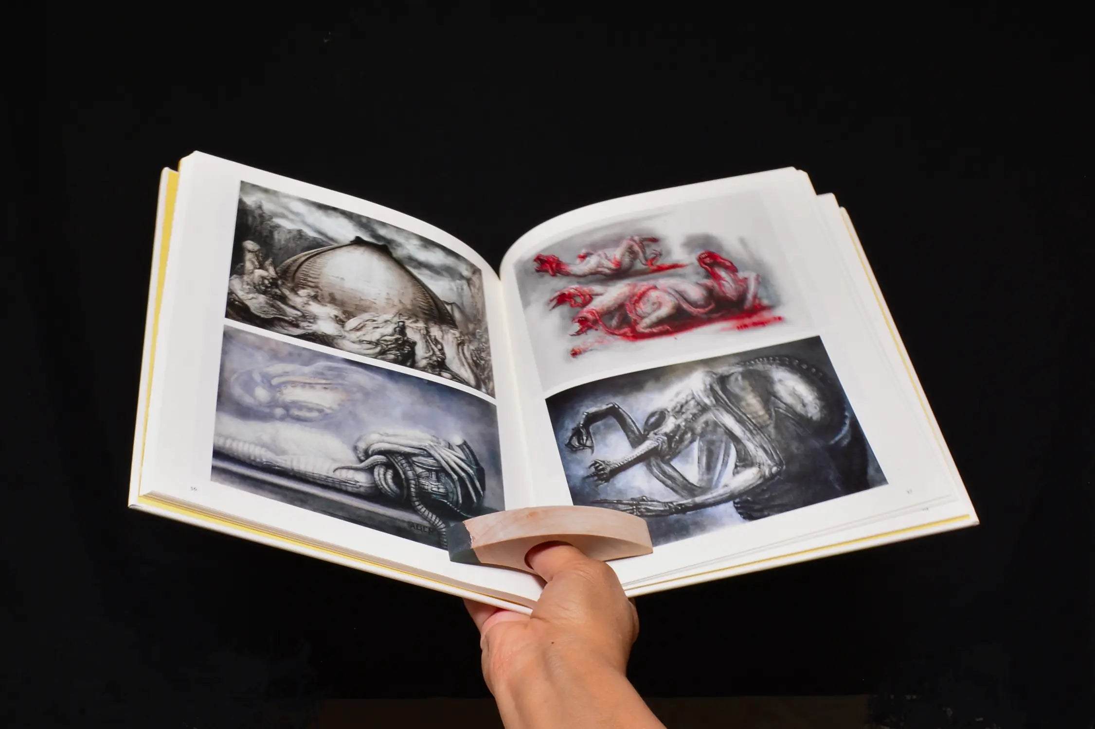 One-Hand book Holder