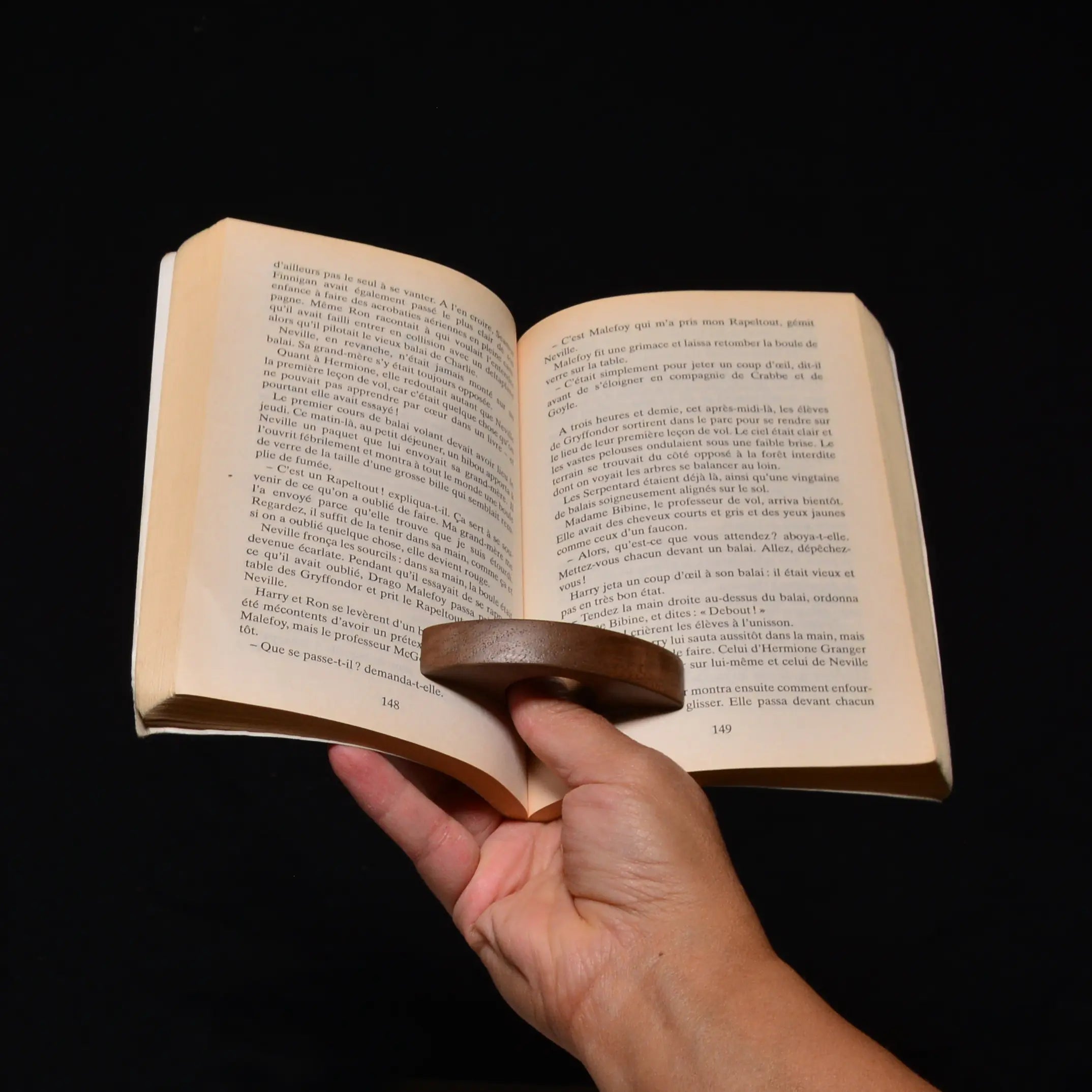 One-Hand book Holder
