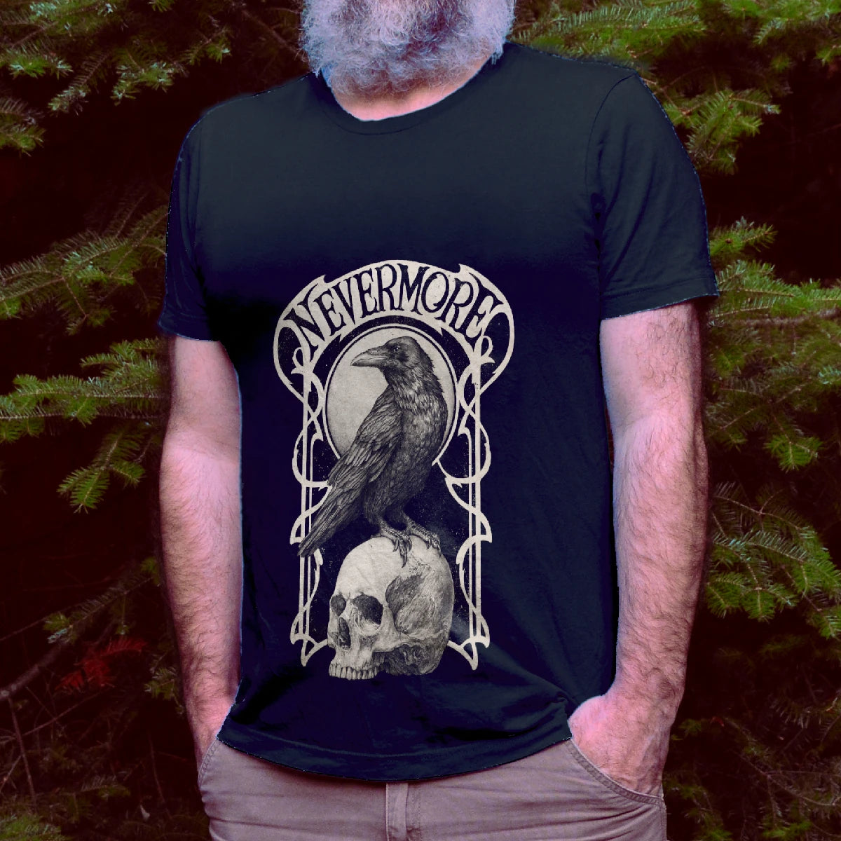 Nevermore. Confort T-shirt - for Edgar Allan Poe fans and classic Gothic horror lovers.